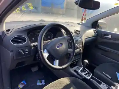 Veículo de Sucata ford focus berlina (cap) ghia do ano 2001 alimentado 