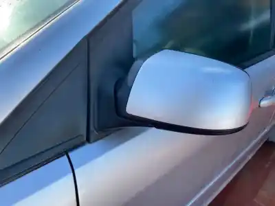 Veículo de Sucata ford focus berlina (cap) ghia do ano 2001 alimentado 