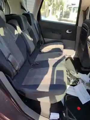 Sloopvoertuig renault scenic ii adventure by coronel tapiocca van het jaar 2001 aangedreven k9k728