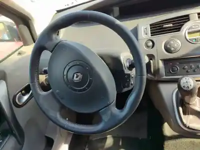 Sloopvoertuig renault scenic ii adventure by coronel tapiocca van het jaar 2001 aangedreven k9k728