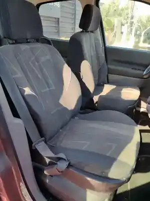 Sloopvoertuig renault scenic ii adventure by coronel tapiocca van het jaar 2001 aangedreven k9k728