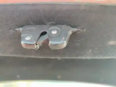 Sloopvoertuig PEUGEOT 406 BERLINA (S1/S2) SRDT Pack van het jaar 2001 aangedreven RHZ