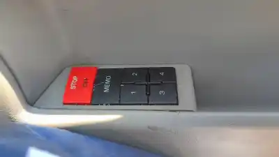 Здавання транспортного засобу audi a4 cabrio (8h) 2.0 tdi року 2001 потужний bpw
