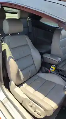 Здавання транспортного засобу audi a4 cabrio (8h) 2.0 tdi року 2001 потужний bpw