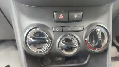 Veículo de Sucata peugeot 208 access do ano 2014 alimentado 
