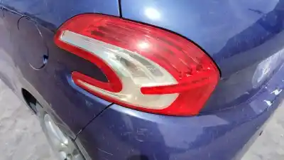 Veículo de Sucata peugeot 208 access do ano 2014 alimentado 