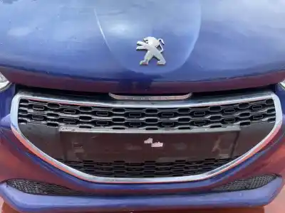 Veículo de Sucata peugeot 208 access do ano 2014 alimentado 