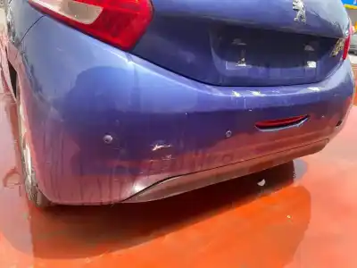 Veículo de Sucata peugeot 208 access do ano 2014 alimentado 