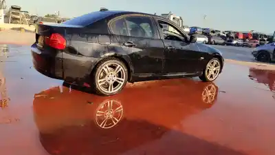 Veículo de Sucata BMW SERIE 3 BERLINA (E90) 2.0 320d [2.0 Ltr. - 120 kW 16V Diesel] do ano 2001 alimentado N47D20C