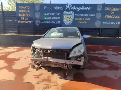 Veículo de Sucata opel vectra c berlina comfort do ano 2001 alimentado z19dt