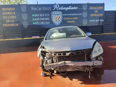 Veículo de Sucata opel vectra c berlina comfort do ano 2001 alimentado z19dt