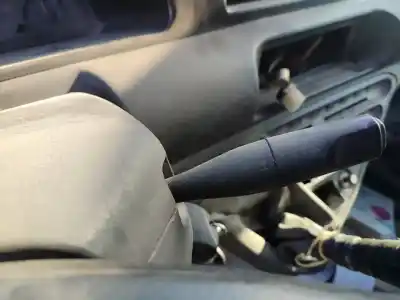 Здавання транспортного засобу citroen jumpy 2.0 hdi sx caja cerrada acristalada року 2001 потужний rhx