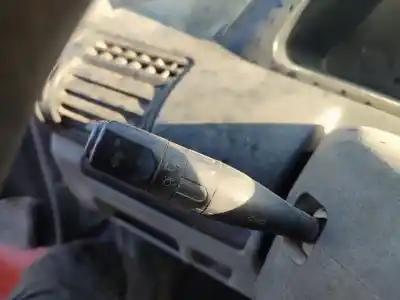 Здавання транспортного засобу citroen jumpy 2.0 hdi sx caja cerrada acristalada року 2001 потужний rhx