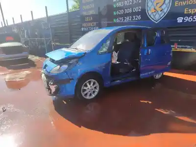 Veículo de Sucata peugeot 1007 sport do ano 2001 alimentado 9hz