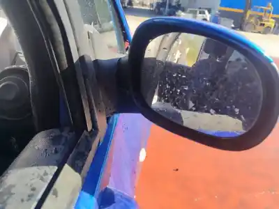 Veículo de Sucata peugeot 1007 sport do ano 2001 alimentado 9hz