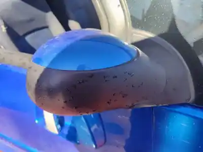 Veículo de Sucata peugeot 1007 sport do ano 2001 alimentado 9hz