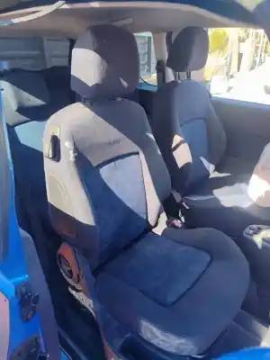 Veicolo di demolizione PEUGEOT 1007 Sport dell'anno 2001 alimentato 9HZ