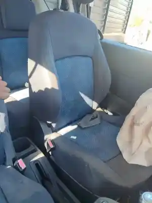 Veículo de Sucata peugeot 1007 sport do ano 2001 alimentado 9hz