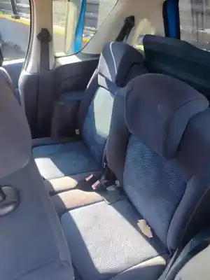 Veículo de Sucata peugeot 1007 sport do ano 2001 alimentado 9hz