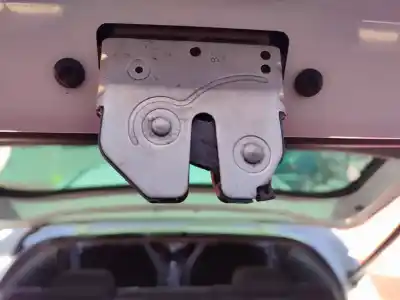 Veículo de Sucata opel corsa d ´´111 years´´ do ano 2001 alimentado z13dtj