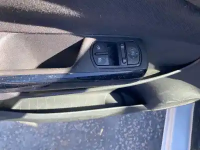 Veículo de Sucata opel corsa d ´´111 years´´ do ano 2001 alimentado z13dtj