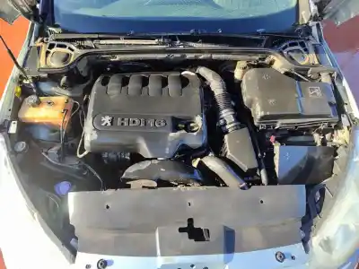 Sloopvoertuig peugeot 407 st confort van het jaar 2001 aangedreven rhr