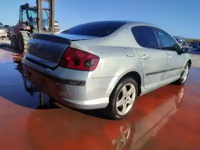 Sloopvoertuig peugeot 407 st confort van het jaar 2001 aangedreven rhr