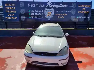 Veículo de Sucata ford focus berlina (cak) ambiente do ano 2001 alimentado 