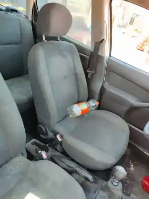 Veículo de Sucata ford focus berlina (cak) ambiente do ano 2001 alimentado 