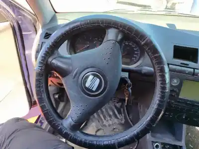 Veículo de Sucata seat cordoba berlina (6k2) signo do ano 2001 alimentado 