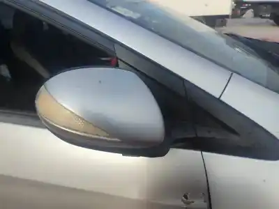 Veicolo di demolizione honda civic lim.4 (fd) 1.8 vtec cat dell'anno 2001 alimentato r18a2