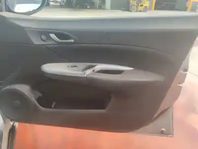 Veicolo di demolizione honda civic lim.4 (fd) 1.8 vtec cat dell'anno 2001 alimentato r18a2