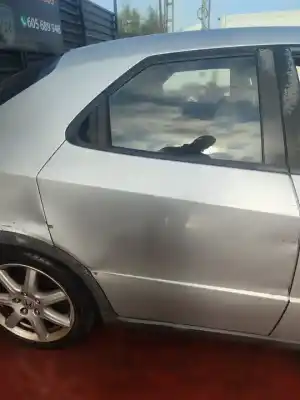 Veicolo di demolizione honda civic lim.4 (fd) 1.8 vtec cat dell'anno 2001 alimentato r18a2