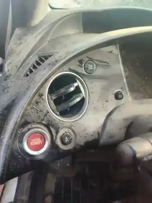 Veicolo di demolizione honda civic lim.4 (fd) 1.8 vtec cat dell'anno 2001 alimentato r18a2