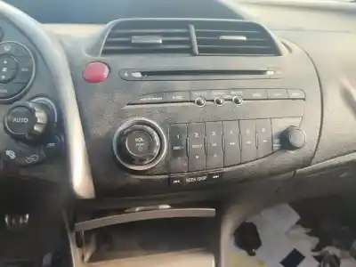 Veicolo di demolizione honda civic lim.4 (fd) 1.8 vtec cat dell'anno 2001 alimentato r18a2