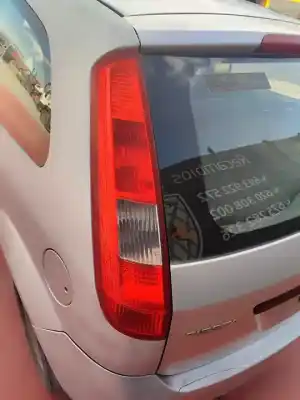 Véhicule à la ferraille ford fiesta (cbk) ambiente de l'année 2001 alimenté a9ja