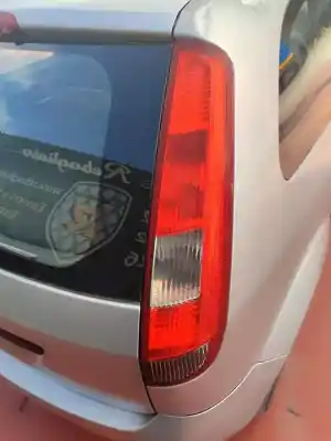 Véhicule à la ferraille ford fiesta (cbk) ambiente de l'année 2001 alimenté a9ja