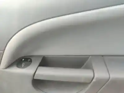 Véhicule à la ferraille ford fiesta (cbk) ambiente de l'année 2001 alimenté a9ja