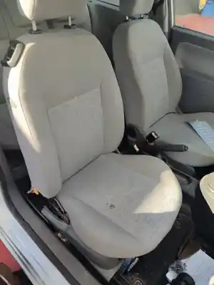 Véhicule à la ferraille ford fiesta (cbk) ambiente de l'année 2001 alimenté a9ja