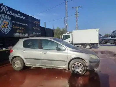 Veículo de Sucata peugeot 307 (s1) xr do ano 2001 alimentado rhy