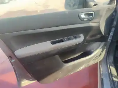 Veículo de Sucata peugeot 307 (s1) xr do ano 2001 alimentado rhy