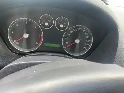 Scrapping Vehicle FORD FOCUS C-MAX (CAP) Connection of the year 2001 powered G6DD