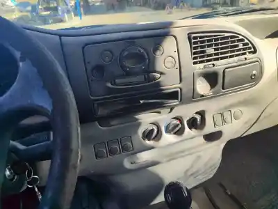 Veículo de Sucata ford transit hi - cube 1998 hi - cube ft 190 largo do ano 2001 alimentado d/4hc