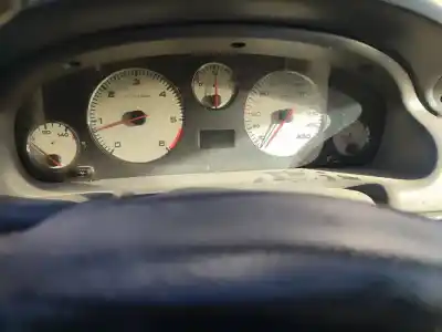 Veículo de Sucata peugeot 406 berlina (s1/s2) srdt do ano 2001 alimentado d-rhz