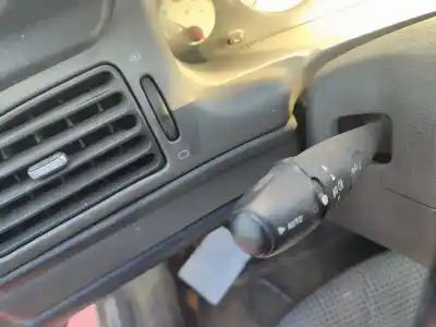 Veículo de Sucata peugeot 406 berlina (s1/s2) srdt do ano 2001 alimentado d-rhz