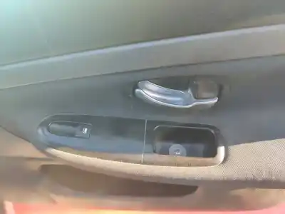 Veículo de Sucata peugeot 406 berlina (s1/s2) srdt do ano 2001 alimentado d-rhz