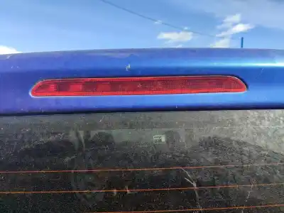 Sloopvoertuig peugeot partner (s2) combiespace van het jaar 2001 aangedreven rhy