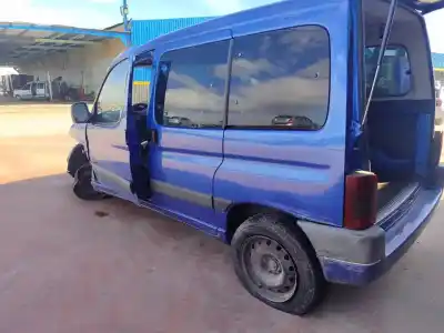 Sloopvoertuig peugeot partner (s2) combiespace van het jaar 2001 aangedreven rhy