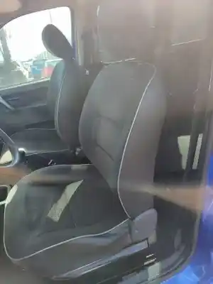 Sloopvoertuig peugeot partner (s2) combiespace van het jaar 2001 aangedreven rhy