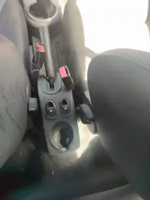 Veículo de Sucata citroen c3 pluriel 1.4 do ano 2001 alimentado kfv